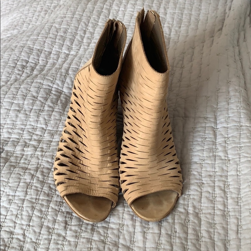 Barney’s New York open-toe booties sz 38.5